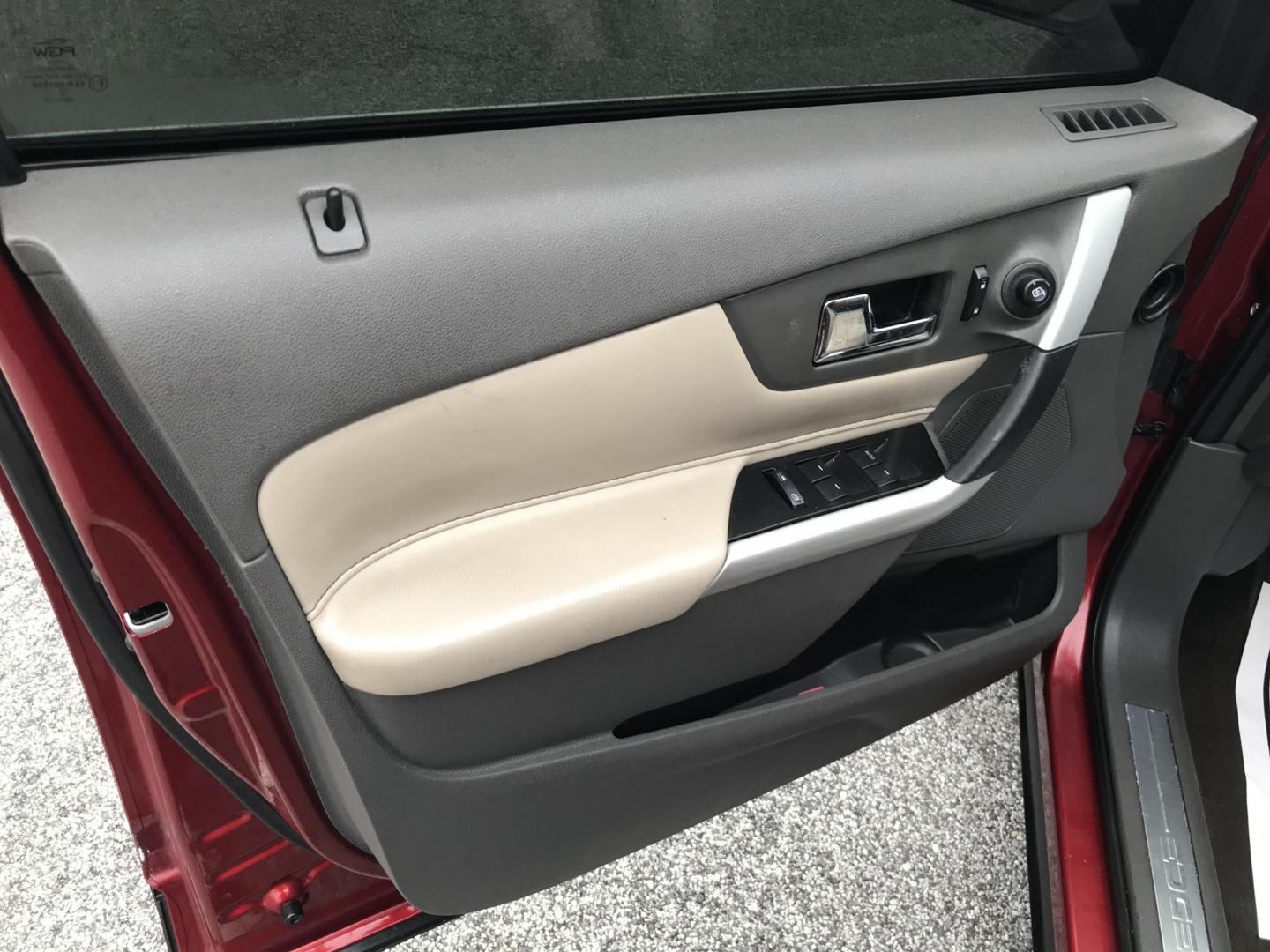 2013 Red /Tan Ford Edge Limited (2FMDK3KC0DB) with an 3.5L V6 DOHC 24V engine, 6-Speed Automatic transmission, located at 577 Chester Pike, Prospect Park, PA, 19076, (610) 237-1015, 39.886154, -75.302338 - Photo#10
