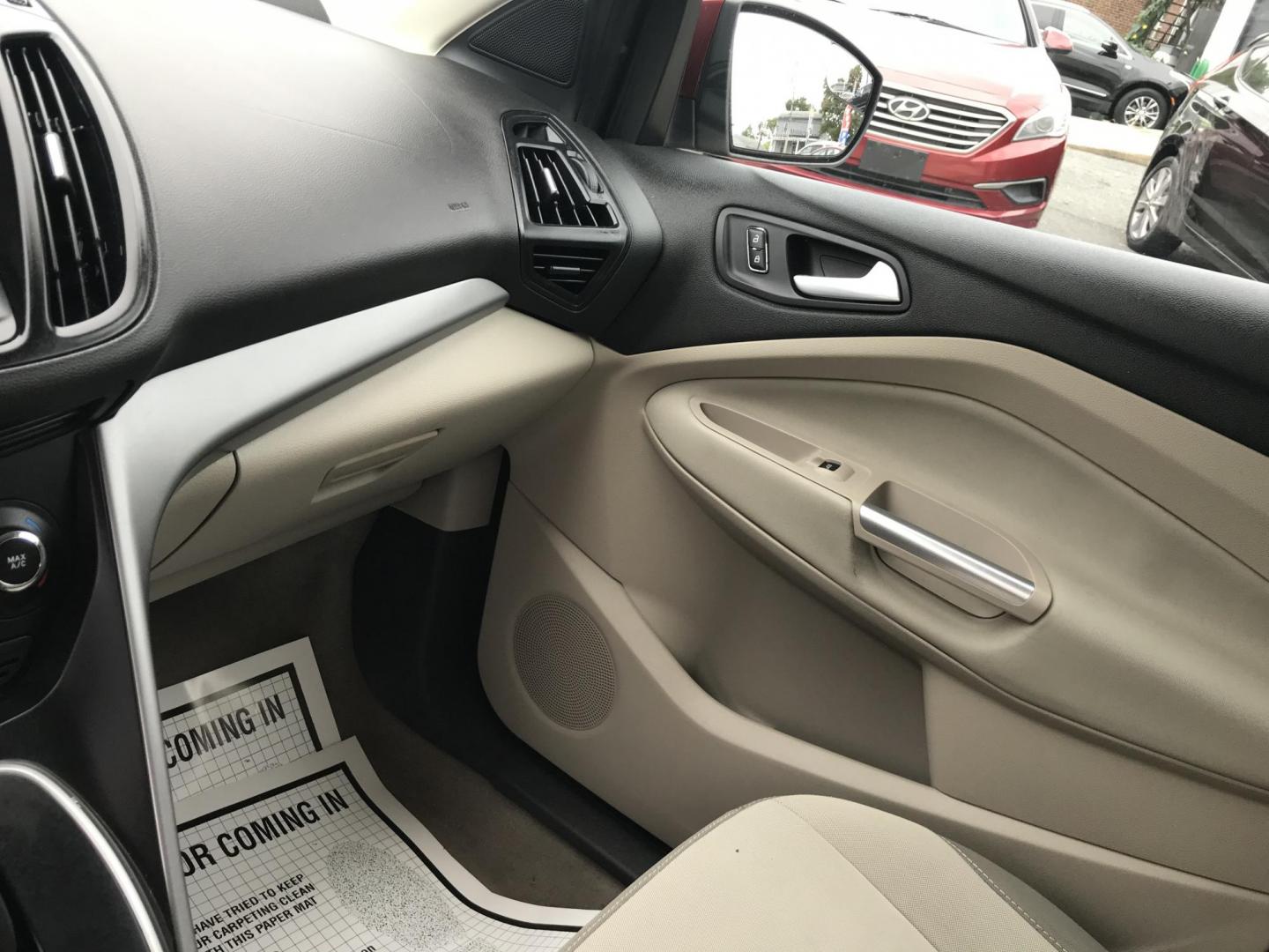 2013 Red /Tan Ford Escape SE AWD (1FMCU9GXXDU) with an 1.6L L4 DOHC 16V engine, 6-Speed Automatic transmission, located at 577 Chester Pike, Prospect Park, PA, 19076, (610) 237-1015, 39.886154, -75.302338 - Photo#14
