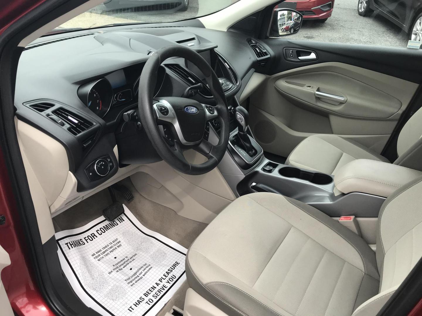 2013 Red /Tan Ford Escape SE AWD (1FMCU9GXXDU) with an 1.6L L4 DOHC 16V engine, 6-Speed Automatic transmission, located at 577 Chester Pike, Prospect Park, PA, 19076, (610) 237-1015, 39.886154, -75.302338 - Photo#7