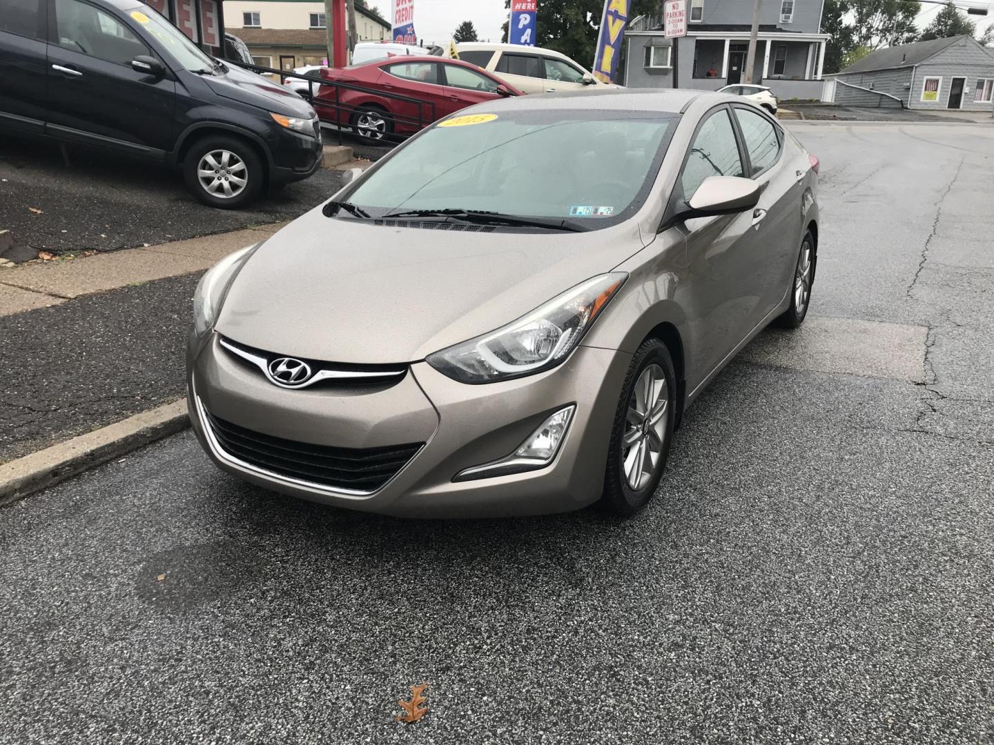 2015 Gray /Gray Hyundai Elantra SE (5NPDH4AE6FH) with an 1.8L L4 DOHC 16V engine, 6-Speed Automatic transmission, located at 577 Chester Pike, Prospect Park, PA, 19076, (610) 237-1015, 39.886154, -75.302338 - 2015 Hyundai Elantra SE: Great on gas, new PA inspection, SUPER CLEAN, runs LIKE NEW! This vehicle comes inspected and has been given a bumper to bumper safety check. It is very clean, reliable, and well maintained. We offer a unique pay plan that is known for being the easiest and fastest financ - Photo#2