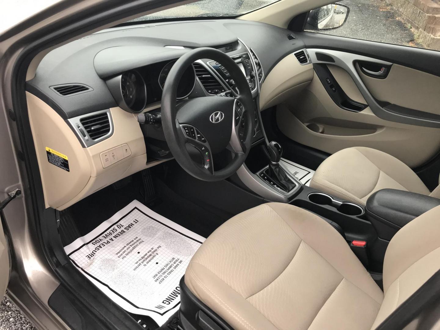 2015 Gray /Gray Hyundai Elantra SE (5NPDH4AE6FH) with an 1.8L L4 DOHC 16V engine, 6-Speed Automatic transmission, located at 577 Chester Pike, Prospect Park, PA, 19076, (610) 237-1015, 39.886154, -75.302338 - 2015 Hyundai Elantra SE: Great on gas, new PA inspection, SUPER CLEAN, runs LIKE NEW! This vehicle comes inspected and has been given a bumper to bumper safety check. It is very clean, reliable, and well maintained. We offer a unique pay plan that is known for being the easiest and fastest financ - Photo#7