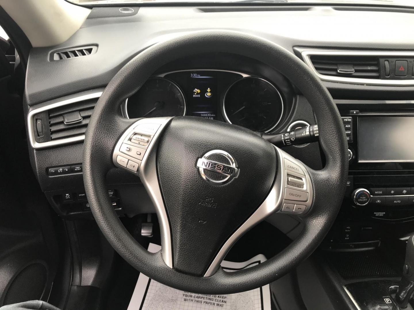 2014 Gray /Gray Nissan Rogue S AWD (5N1AT2MV2EC) with an 2.5L L4 DOHC 16V engine, Continuously Variable Transmission transmission, located at 577 Chester Pike, Prospect Park, PA, 19076, (610) 237-1015, 39.886154, -75.302338 - 2014 Nissan Rogue S: AWD, backup camera, new PA inspection, SUPER CLEAN, runs LIKE NEW! This vehicle comes inspected and has been given a bumper to bumper safety check. It is very clean, reliable, and well maintained. We offer a unique pay plan that is known for being the easiest and fastest fina - Photo#11