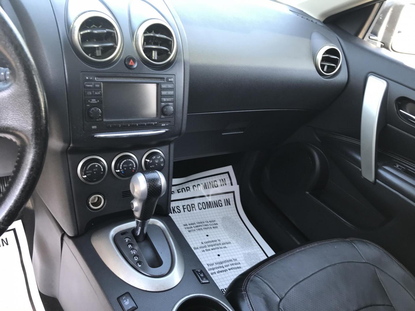 2013 Blue /Black Nissan Rogue SL AWD (JN8AS5MV3DW) with an 2.5L L4 DOHC 16V engine, Continuously Variable Transmission transmission, located at 577 Chester Pike, Prospect Park, PA, 19076, (610) 237-1015, 39.886154, -75.302338 - 2013 Nissan Rogue SL: Only 112k miles, all wheel drive, sunroof, backup camera, heated seats, new PA inspection, runs LIKE NEW! This vehicle comes inspected and has been given a bumper to bumper safety check. It is very clean, reliable, and well maintained. We offer a unique pay plan that is know - Photo#14