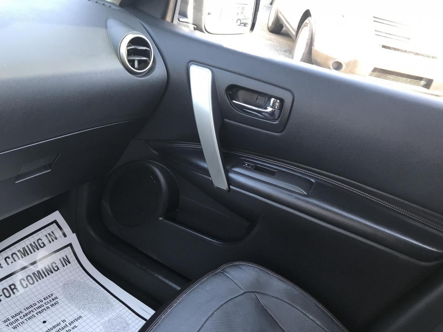 2013 Blue /Black Nissan Rogue SL AWD (JN8AS5MV3DW) with an 2.5L L4 DOHC 16V engine, Continuously Variable Transmission transmission, located at 577 Chester Pike, Prospect Park, PA, 19076, (610) 237-1015, 39.886154, -75.302338 - 2013 Nissan Rogue SL: Only 112k miles, all wheel drive, sunroof, backup camera, heated seats, new PA inspection, runs LIKE NEW! This vehicle comes inspected and has been given a bumper to bumper safety check. It is very clean, reliable, and well maintained. We offer a unique pay plan that is know - Photo#18