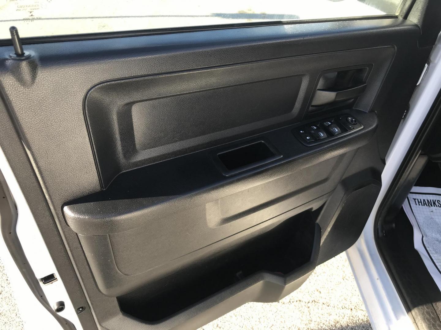 2015 White /Gray RAM 1500 Tradesman Quad Cab (1C6RR6FT4FS) with an 5.7L V8 OHV 16V engine, 6-Speed Automatic transmission, located at 577 Chester Pike, Prospect Park, PA, 19076, (610) 237-1015, 39.886154, -75.302338 - 2015 Ram 1500: Crew Cab (4 Door), 5.7 Liter HEMI Engine, trailer hitch, new PA inspection, runs LIKE NEW! This vehicle comes inspected and has been given a bumper to bumper safety check. It is very clean, reliable, and well maintained. We offer a unique pay plan that is known for being the easies - Photo#11