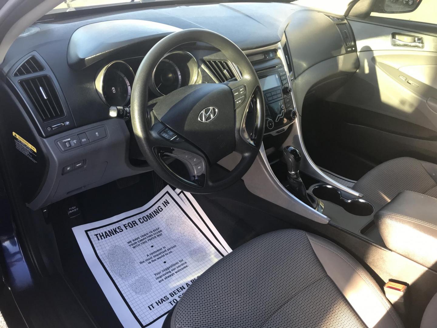 2012 Blue /Gray Hyundai Sonata GLS (5NPEB4AC3CH) with an 2.4L L4 DOHC 16V engine, Automatic transmission, located at 577 Chester Pike, Prospect Park, PA, 19076, (610) 237-1015, 39.886154, -75.302338 - Photo#10