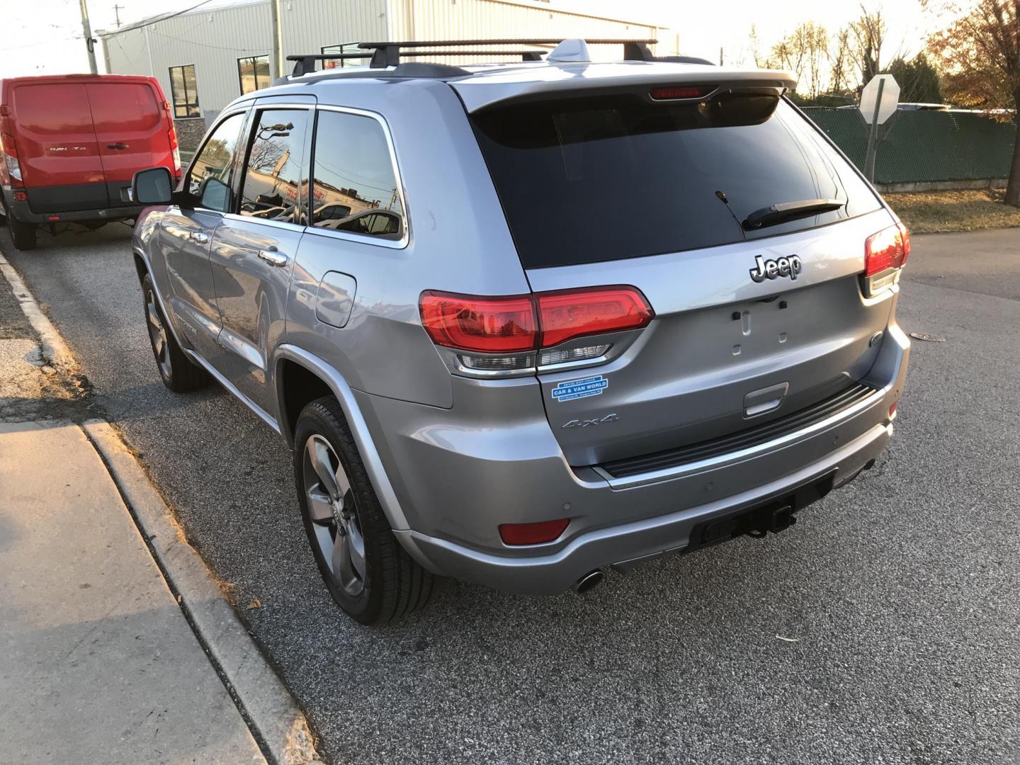 2015 Silver /Black Jeep Grand Cherokee Overland 4WD (1C4RJFCT3FC) with an 5.7L V8 OHV 16V engine, 8-Speed Automatic transmission, located at 577 Chester Pike, Prospect Park, PA, 19076, (610) 237-1015, 39.886154, -75.302338 - 2015 Jeep Grand Cherokee Overland: Sunroof, backup camera, trailer hitch, black leather interior, 4x4, SUPER CLEAN and runs LIKE NEW! This vehicle comes inspected and has been given a bumper to bumper safety check. It is very clean, reliable, and well maintained. We offer a unique pay plan that i - Photo#6