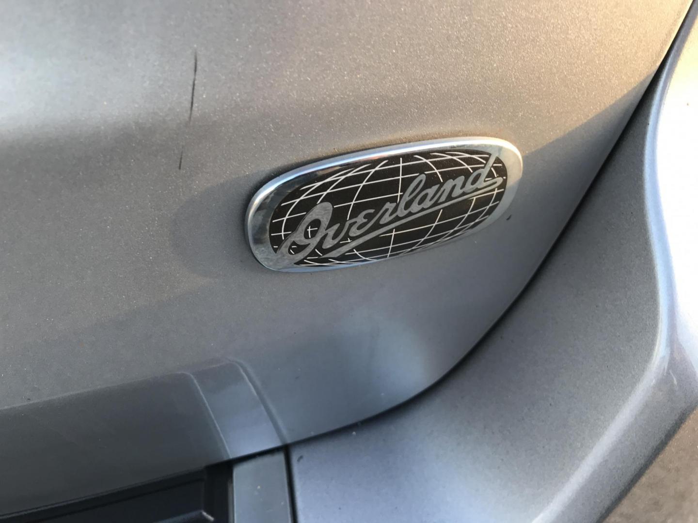 2015 Silver /Black Jeep Grand Cherokee Overland 4WD (1C4RJFCT3FC) with an 5.7L V8 OHV 16V engine, 8-Speed Automatic transmission, located at 577 Chester Pike, Prospect Park, PA, 19076, (610) 237-1015, 39.886154, -75.302338 - 2015 Jeep Grand Cherokee Overland: Sunroof, backup camera, trailer hitch, black leather interior, 4x4, SUPER CLEAN and runs LIKE NEW! This vehicle comes inspected and has been given a bumper to bumper safety check. It is very clean, reliable, and well maintained. We offer a unique pay plan that i - Photo#8