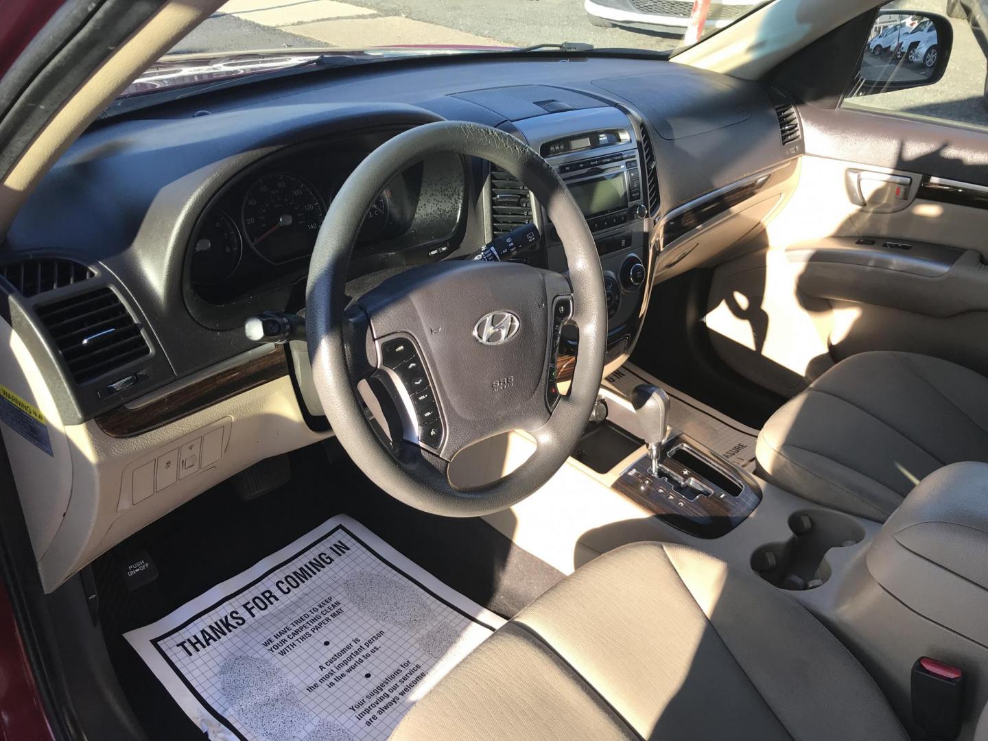 2011 Red /Tan Hyundai Santa Fe GLS 2.4 (5XYZG3AB8BG) with an 2.4L L4 DOHC 16V engine, 6-Speed Automatic transmission, located at 577 Chester Pike, Prospect Park, PA, 19076, (610) 237-1015, 39.886154, -75.302338 - Photo#11