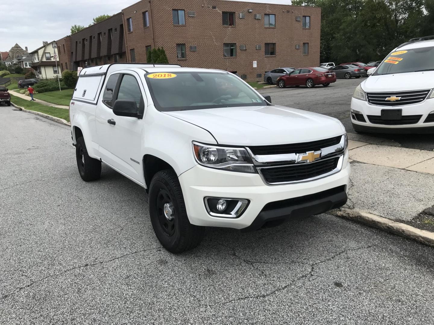 2018 White /Gray Chevrolet Colorado Work Truck Ext. Cab 4WD (1GCHTBEA0J1) with an 2.5L L4 DOHC 16V GAS engine, 6A transmission, located at 577 Chester Pike, Prospect Park, PA, 19076, (610) 237-1015, 39.886154, -75.302338- Photo#2