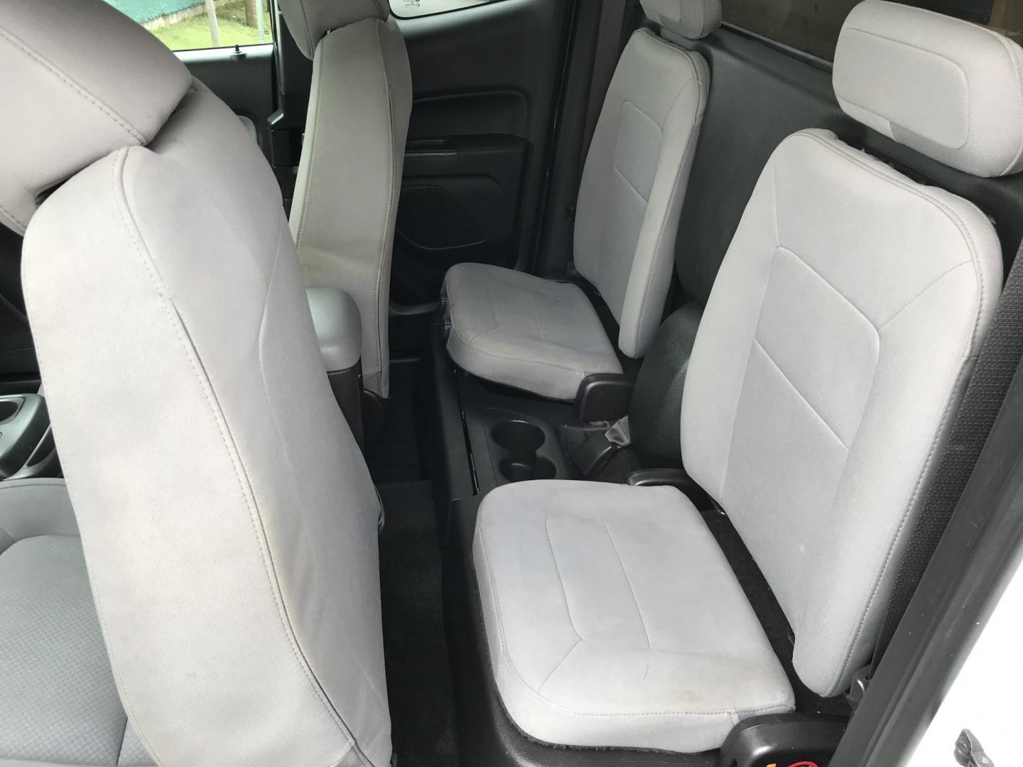 2018 White /Gray Chevrolet Colorado Work Truck Ext. Cab 4WD (1GCHTBEA0J1) with an 2.5L L4 DOHC 16V GAS engine, 6A transmission, located at 577 Chester Pike, Prospect Park, PA, 19076, (610) 237-1015, 39.886154, -75.302338- Photo#17