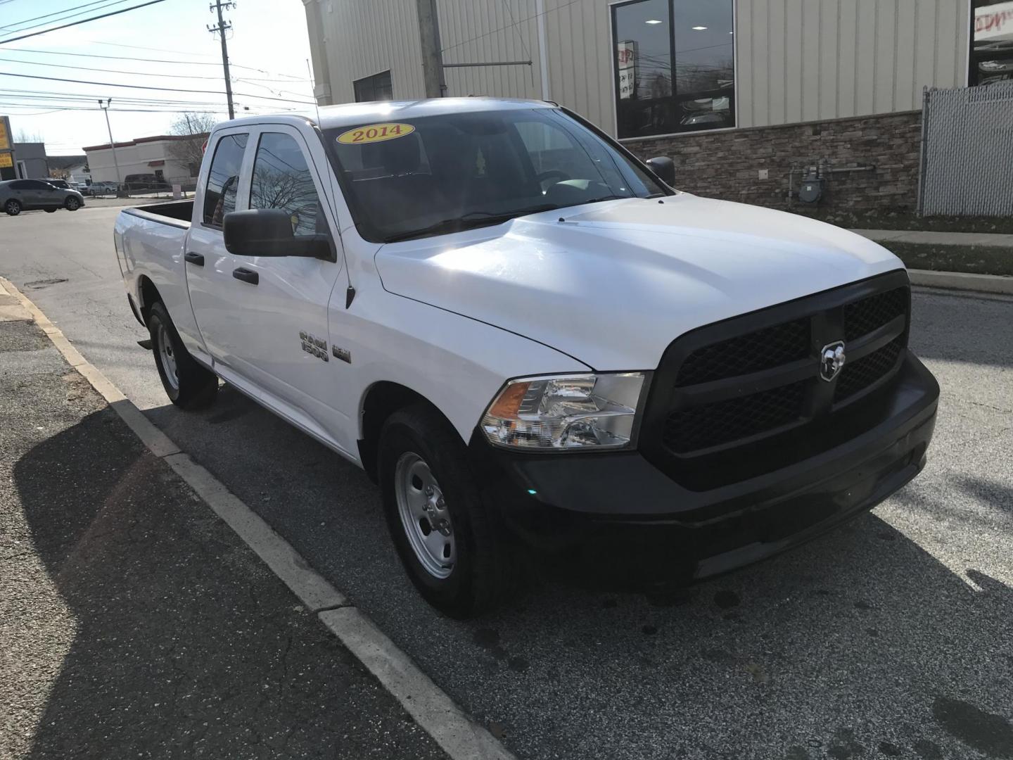 2014 White /Gray RAM 1500 Tradesman Quad Cab (1C6RR6FT3ES) with an 5.7L V8 OHV 16V engine, 6-Speed Automatic transmission, located at 577 Chester Pike, Prospect Park, PA, 19076, (610) 237-1015, 39.886154, -75.302338 - Photo#3