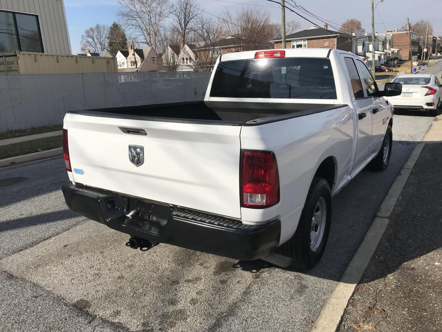 2014 White /Gray RAM 1500 Tradesman Quad Cab (1C6RR6FT3ES) with an 5.7L V8 OHV 16V engine, 6-Speed Automatic transmission, located at 577 Chester Pike, Prospect Park, PA, 19076, (610) 237-1015, 39.886154, -75.302338 - Photo#5