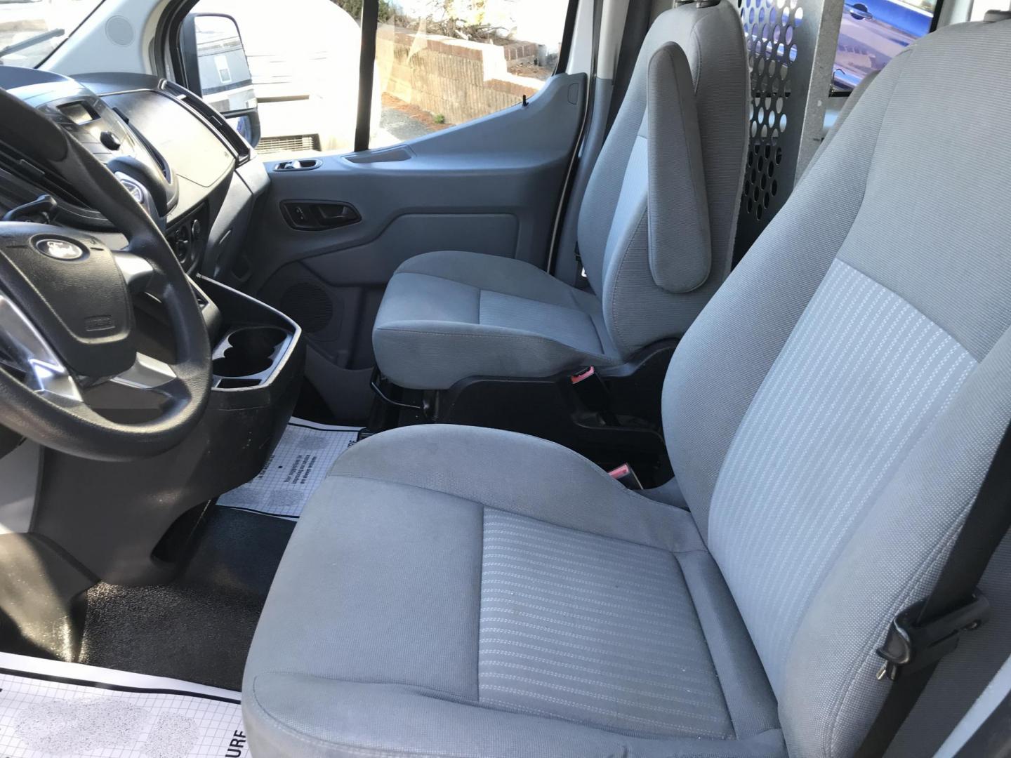 2016 White /Gray Ford Transit 250 Van Low Roof 60/40 Pass.130-in. WB (1FTYR1ZM7GK) with an 3.7L V6 DOHC 24V engine, 6A transmission, located at 577 Chester Pike, Prospect Park, PA, 19076, (610) 237-1015, 39.886154, -75.302338 - Photo#10