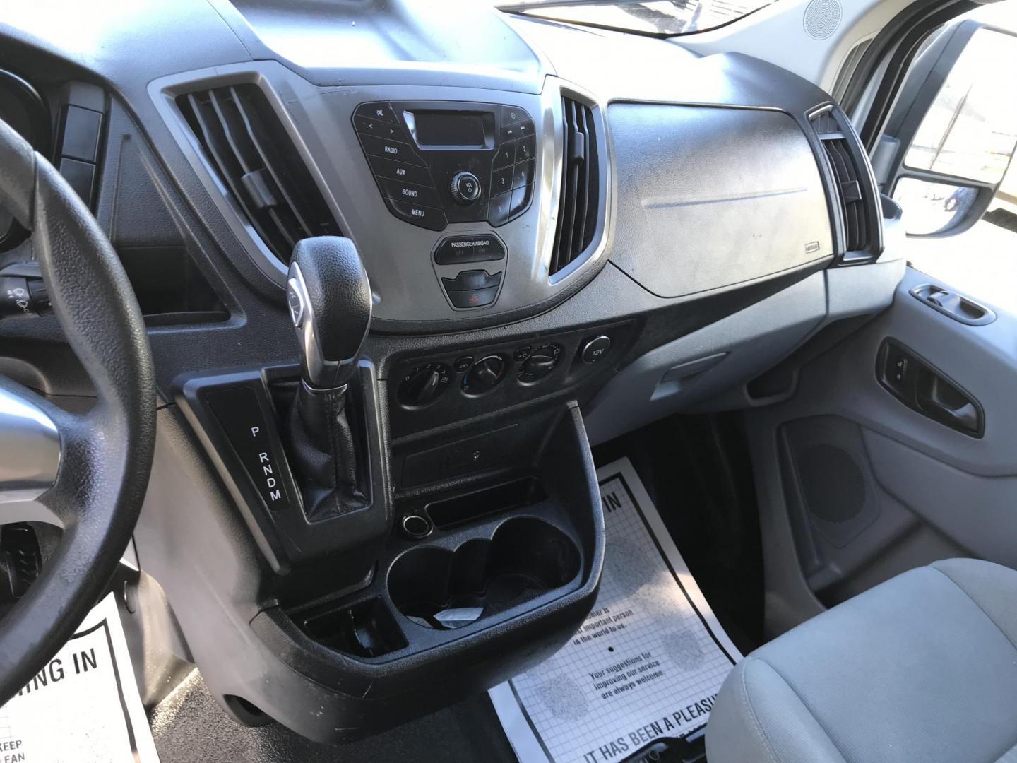 2016 White /Gray Ford Transit 250 Van Low Roof 60/40 Pass.130-in. WB (1FTYR1ZM7GK) with an 3.7L V6 DOHC 24V engine, 6A transmission, located at 577 Chester Pike, Prospect Park, PA, 19076, (610) 237-1015, 39.886154, -75.302338 - Photo#12