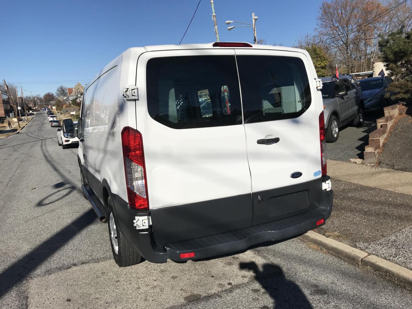 2016 White /Gray Ford Transit 250 Van Low Roof 60/40 Pass.130-in. WB (1FTYR1ZM7GK) with an 3.7L V6 DOHC 24V engine, 6A transmission, located at 577 Chester Pike, Prospect Park, PA, 19076, (610) 237-1015, 39.886154, -75.302338 - Photo#6