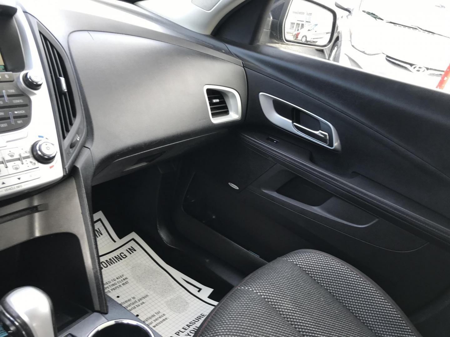 2011 Black /Black Chevrolet Equinox 2LT AWD (2CNFLNEC7B6) with an 2.4L L4 DOHC 16V engine, 6-Speed Automatic transmission, located at 577 Chester Pike, Prospect Park, PA, 19076, (610) 237-1015, 39.886154, -75.302338 - 2011 Chevrolet Equinox LT: Only 111k miles, AWD, navigation system, backup camera, new PA inspection, runs STRONG! This vehicle comes inspected and has been given a bumper to bumper safety check. It is very clean, reliable, and well maintained. We offer a unique pay plan that is known for being t - Photo#17
