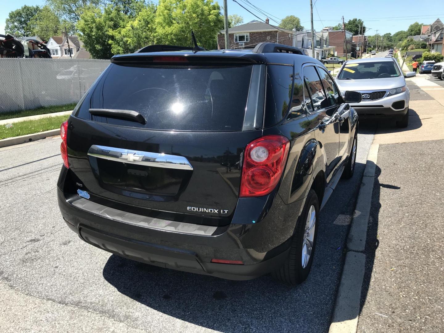 2011 Black /Black Chevrolet Equinox 2LT AWD (2CNFLNEC7B6) with an 2.4L L4 DOHC 16V engine, 6-Speed Automatic transmission, located at 577 Chester Pike, Prospect Park, PA, 19076, (610) 237-1015, 39.886154, -75.302338 - 2011 Chevrolet Equinox LT: Only 117k miles, AWD, navigation system, backup camera, new PA inspection, runs STRONG! This vehicle comes inspected and has been given a bumper to bumper safety check. It is very clean, reliable, and well maintained. We offer a unique pay plan that is known for being t - Photo#4