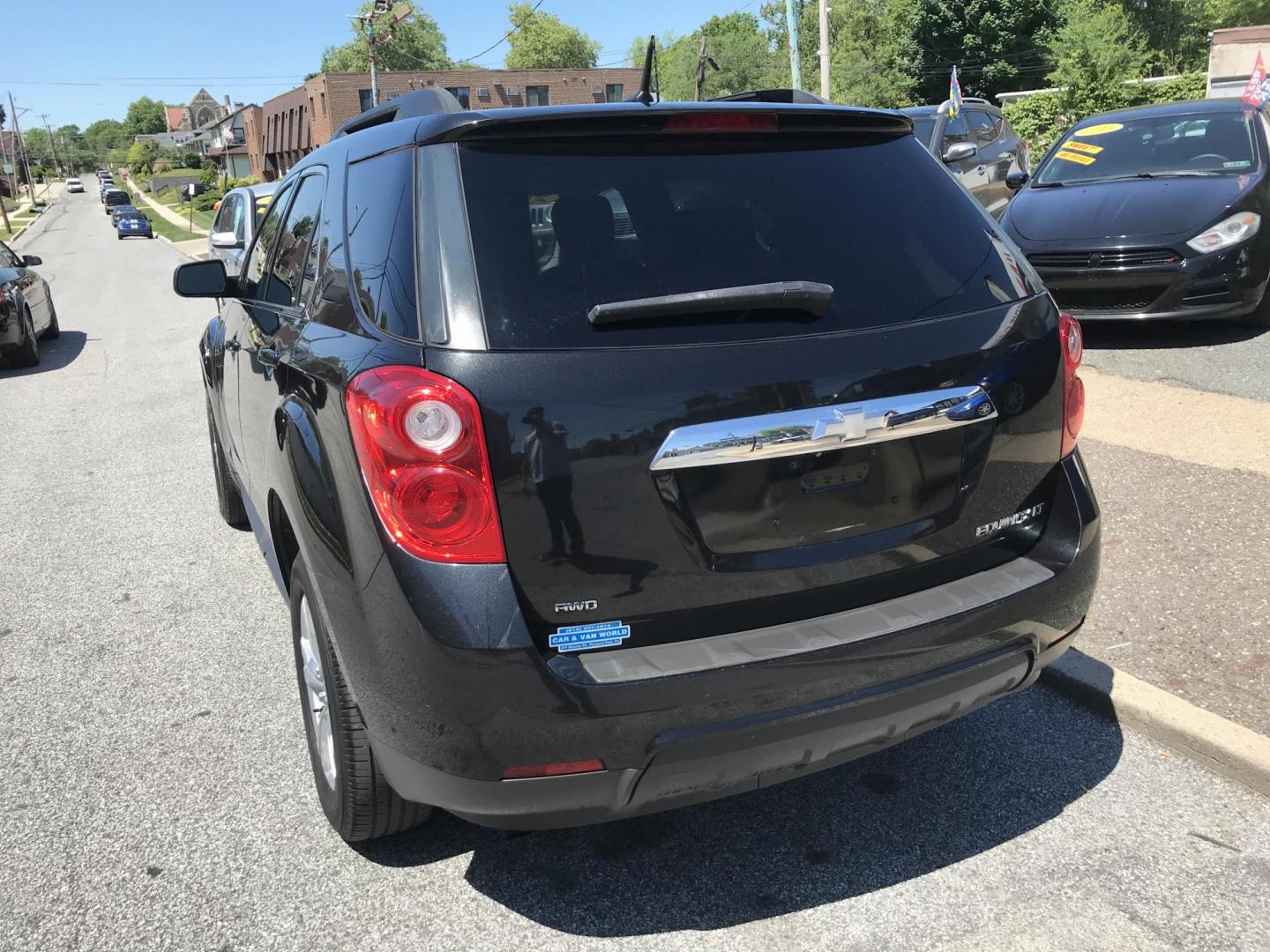 2011 Black /Black Chevrolet Equinox 2LT AWD (2CNFLNEC7B6) with an 2.4L L4 DOHC 16V engine, 6-Speed Automatic transmission, located at 577 Chester Pike, Prospect Park, PA, 19076, (610) 237-1015, 39.886154, -75.302338 - 2011 Chevrolet Equinox LT: Only 117k miles, AWD, navigation system, backup camera, new PA inspection, runs STRONG! This vehicle comes inspected and has been given a bumper to bumper safety check. It is very clean, reliable, and well maintained. We offer a unique pay plan that is known for being t - Photo#5