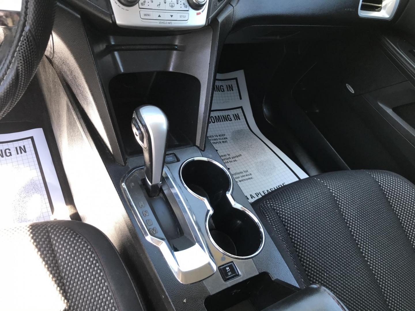 2011 Black /Black Chevrolet Equinox 2LT AWD (2CNFLNEC7B6) with an 2.4L L4 DOHC 16V engine, 6-Speed Automatic transmission, located at 577 Chester Pike, Prospect Park, PA, 19076, (610) 237-1015, 39.886154, -75.302338 - 2011 Chevrolet Equinox LT: Only 117k miles, AWD, navigation system, backup camera, new PA inspection, runs STRONG! This vehicle comes inspected and has been given a bumper to bumper safety check. It is very clean, reliable, and well maintained. We offer a unique pay plan that is known for being t - Photo#13