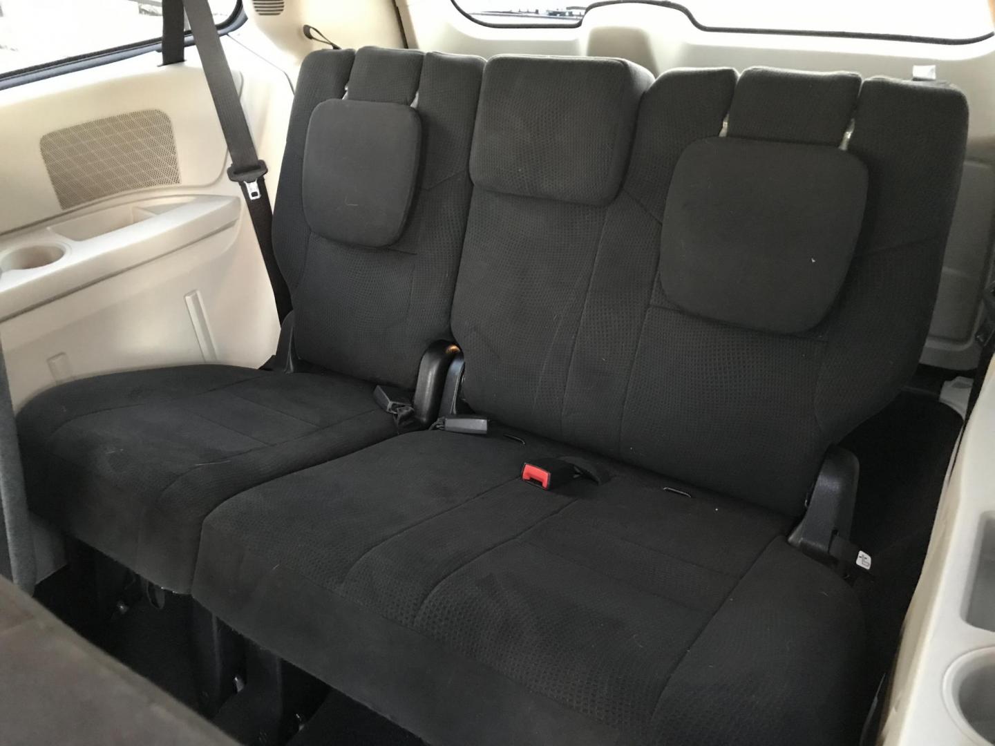 2011 Black /Black Dodge Grand Caravan Mainstreet (2D4RN3DG6BR) with an 3.6L V6 DOHC 24V engine, 6-Speed Automatic transmission, located at 577 Chester Pike, Prospect Park, PA, 19076, (610) 237-1015, 39.886154, -75.302338 - Photo#21