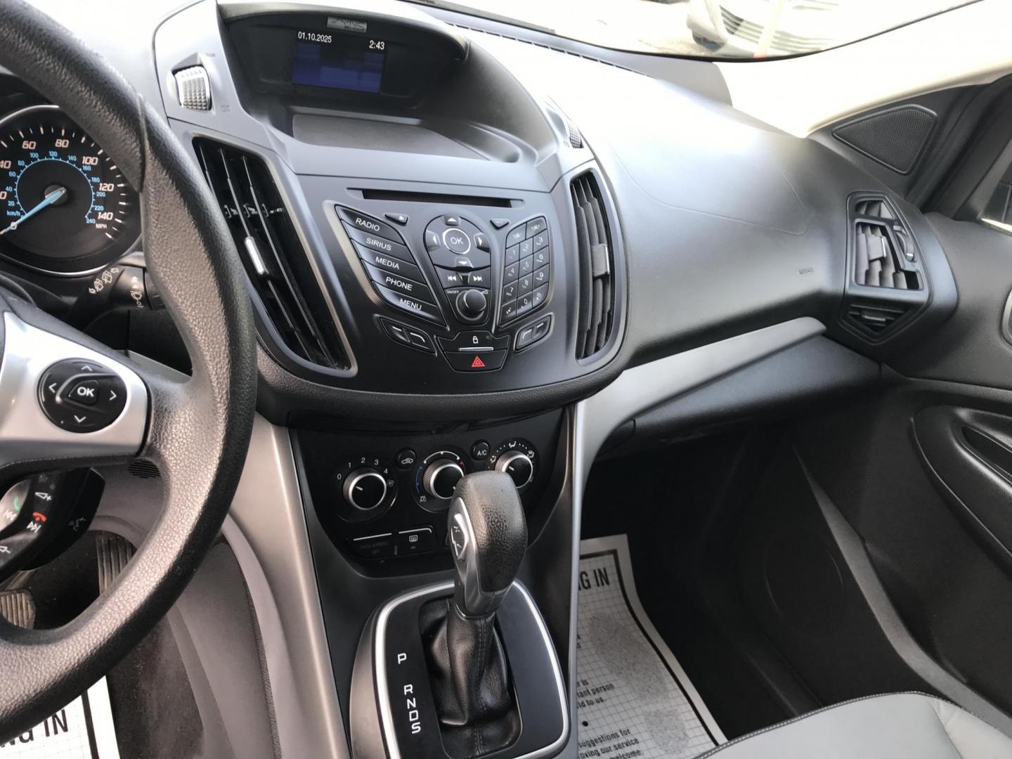 2013 Gray /Gray Ford Escape SE (1FMCU0GX3DU) with an 1.6L L4 DOHC 16V engine, 6-Speed Automatic transmission, located at 577 Chester Pike, Prospect Park, PA, 19076, (610) 237-1015, 39.886154, -75.302338 - 2013 Ford Escape SE: Only 82k miles, new PA inspection, great on gas, SUPER CLEAN! This vehicle comes inspected and has been given a bumper to bumper safety check. It is very clean, reliable, and well maintained. We offer a unique pay plan that is known for being the easiest and fastest financing - Photo#13
