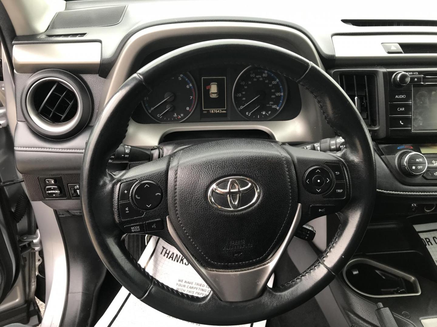 2018 Silver /Black Toyota RAV4 XLE (2T3WFREV1JW) with an 2.5L L4 DOHC 16V engine, 6A transmission, located at 577 Chester Pike, Prospect Park, PA, 19076, (610) 237-1015, 39.886154, -75.302338 - Photo#13