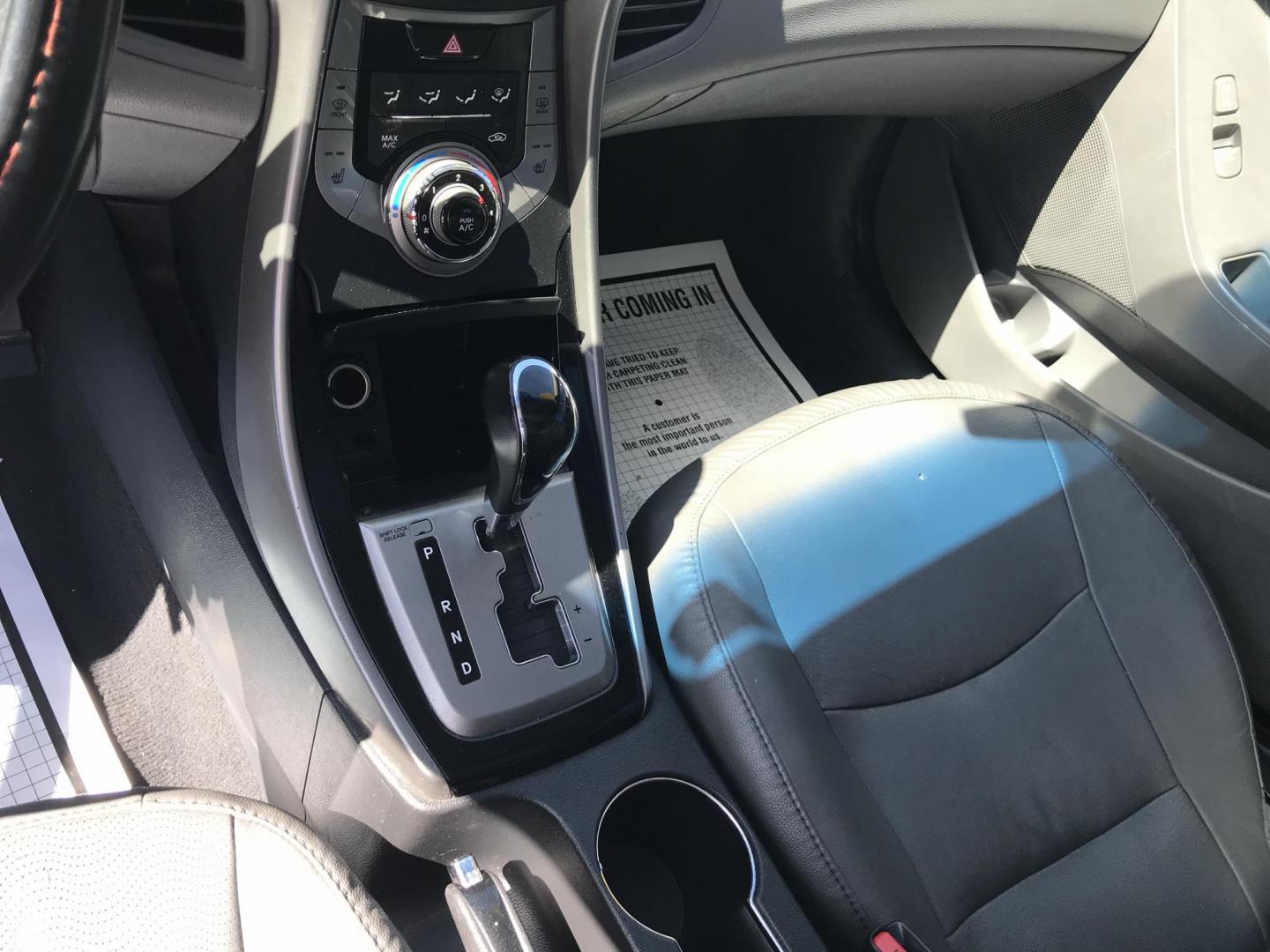 2013 Blue /Gray Hyundai Elantra Limited (5NPDH4AE5DH) with an 1.8L L4 DOHC 16V engine, 6-Speed Automatic transmission, located at 577 Chester Pike, Prospect Park, PA, 19076, (610) 237-1015, 39.886154, -75.302338 - Photo#12