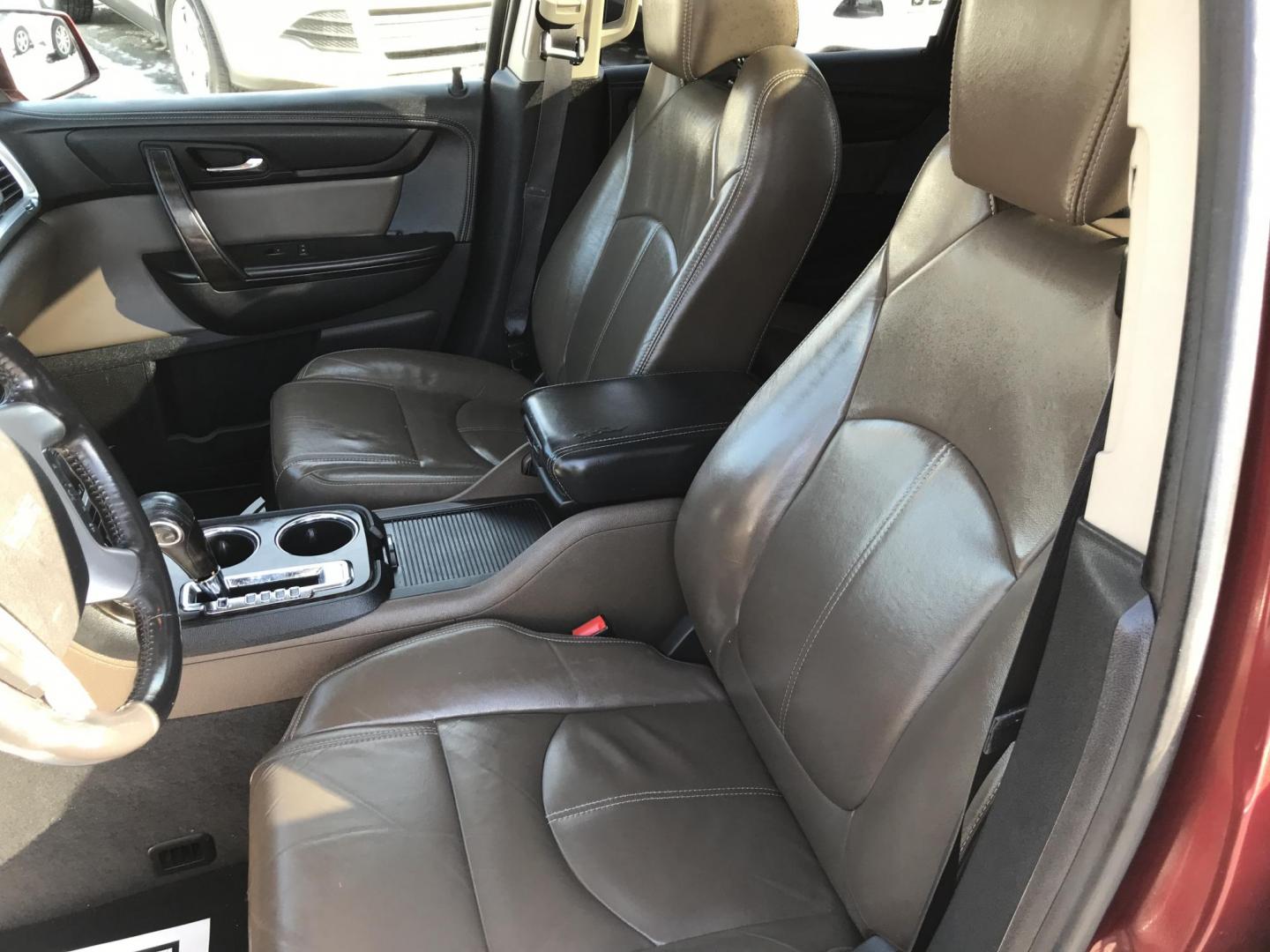 2015 Red /Gray GMC Acadia SLT-1 AWD (1GKKVRKD6FJ) with an 3.6L V6 DOHC 24V engine, 6-Speed Automatic transmission, located at 577 Chester Pike, Prospect Park, PA, 19076, (610) 237-1015, 39.886154, -75.302338 - Photo#11