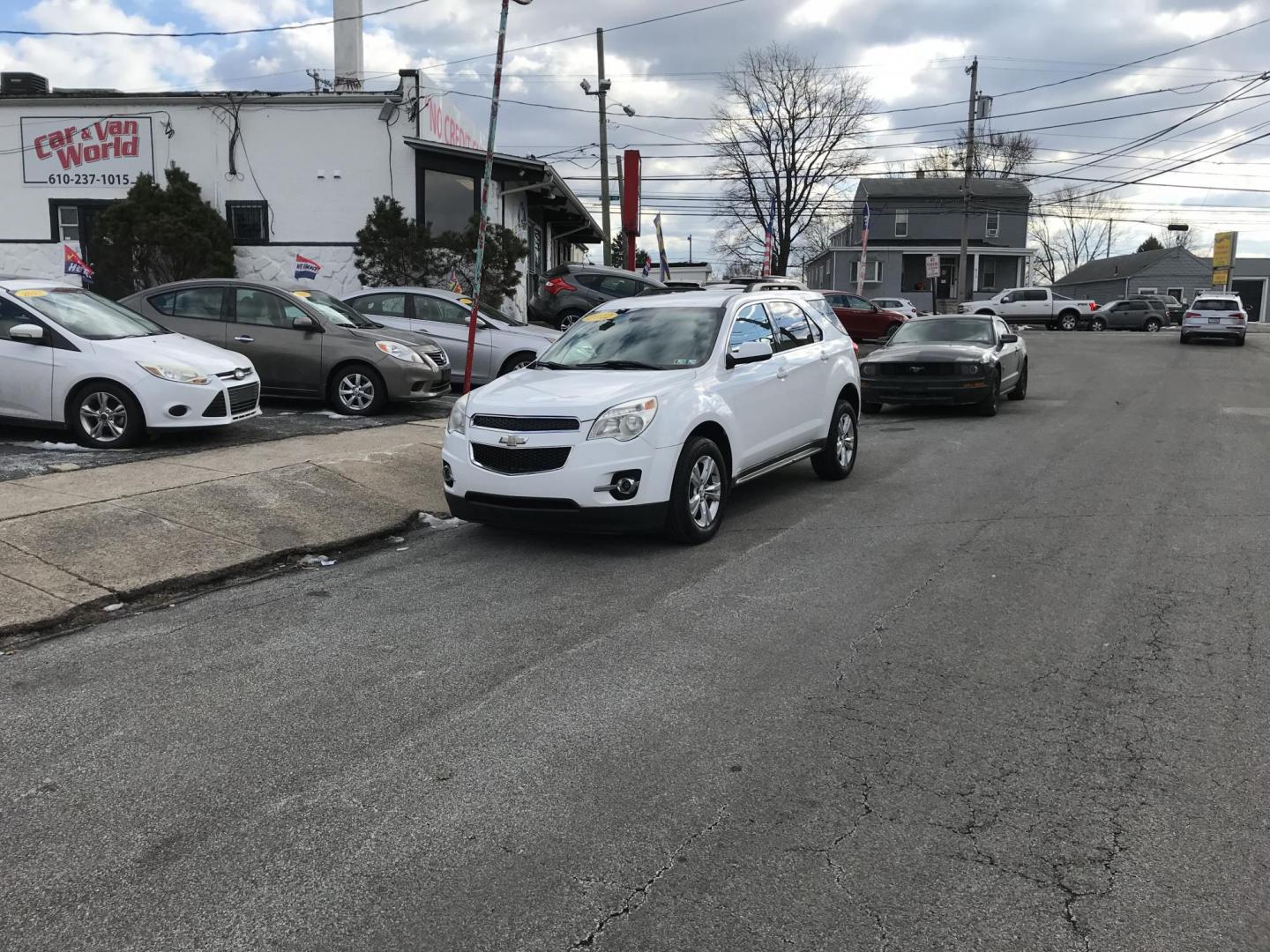 2012 White /Black Chevrolet Equinox 2LT AWD (2GNFLNEK7C6) with an 2.4L L4 DOHC 16V engine, 6-Speed Automatic transmission, located at 577 Chester Pike, Prospect Park, PA, 19076, (610) 237-1015, 39.886154, -75.302338 - 2012 Chevrolet Equinox 2LT: AWD, new PA inspection, good on gas, SUPER CLEAN, runs LIKE NEW! This vehicle comes inspected and has been given a bumper to bumper safety check. It is very clean, reliable, and well maintained. We offer a unique pay plan that is known for being the easiest and fastest - Photo#2