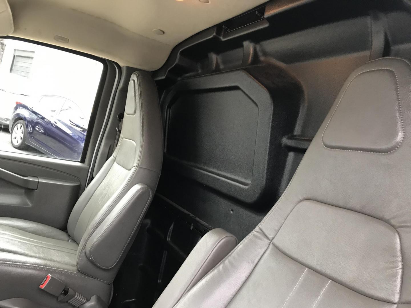 2018 White /Gray Chevrolet Express 2500 Cargo (1GCWGAFG4J1) with an 6.0L V8 OHV 16V FFV engine, 6A transmission, located at 577 Chester Pike, Prospect Park, PA, 19076, (610) 237-1015, 39.886154, -75.302338 - Photo#10