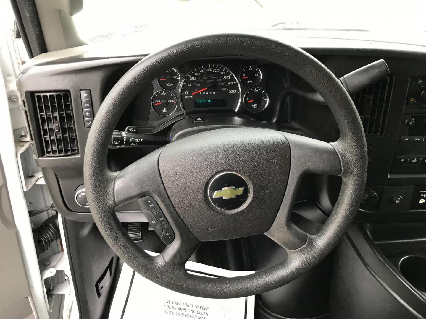 2018 White /Gray Chevrolet Express 2500 Cargo (1GCWGAFG4J1) with an 6.0L V8 OHV 16V FFV engine, 6A transmission, located at 577 Chester Pike, Prospect Park, PA, 19076, (610) 237-1015, 39.886154, -75.302338 - Photo#15