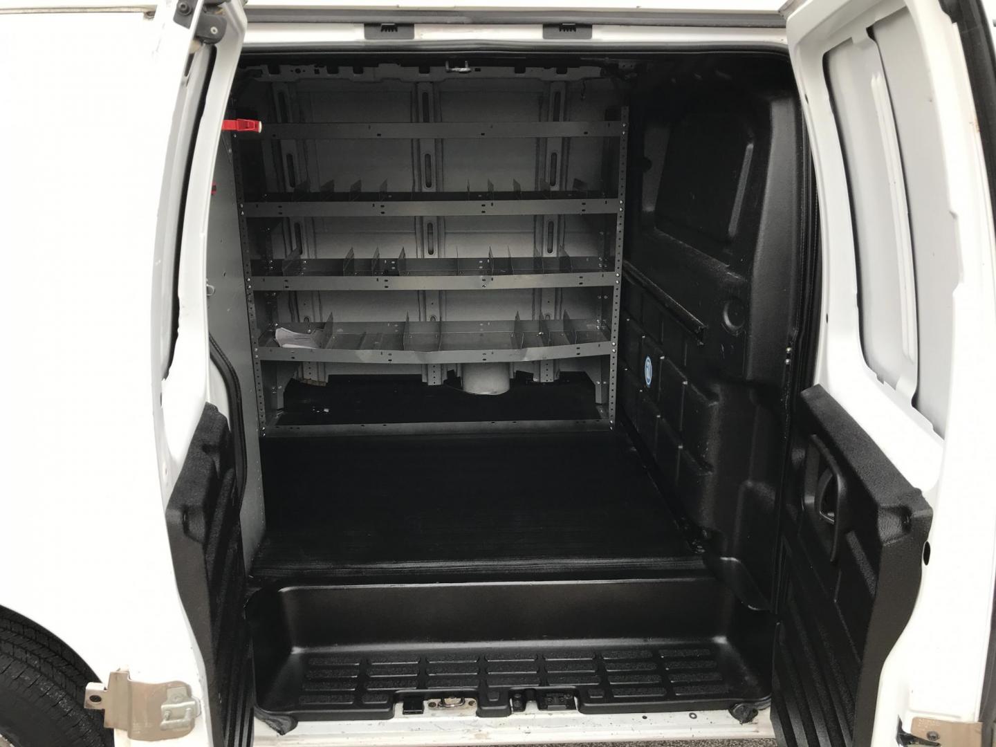2018 White /Gray Chevrolet Express 2500 Cargo (1GCWGAFG4J1) with an 6.0L V8 OHV 16V FFV engine, 6A transmission, located at 577 Chester Pike, Prospect Park, PA, 19076, (610) 237-1015, 39.886154, -75.302338 - Photo#19