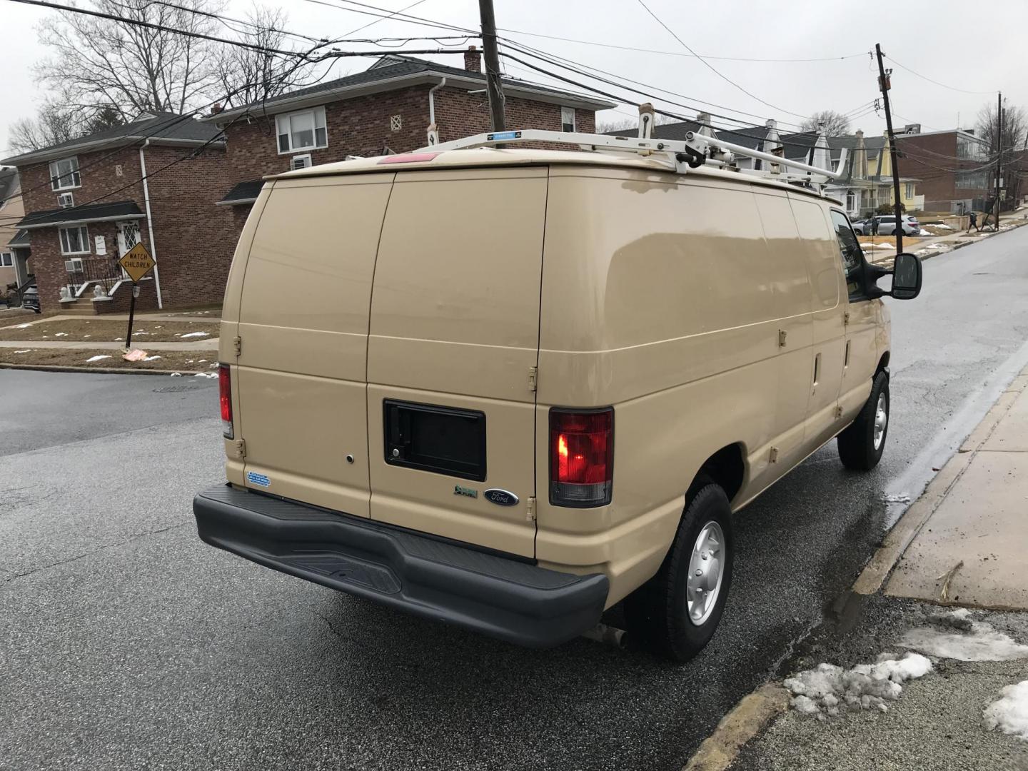 2014 Ford E-Series Van E-250 (1FTNE2EW9ED) with an 4.6L V8 SOHC 16V engine, 4-Speed Automatic transmission, located at 577 Chester Pike, Prospect Park, PA, 19076, (610) 237-1015, 39.886154, -75.302338 - 2014 Ford Econoline E250 Cargo Van: Ladder racks, shelving, no side or rear windows, new PA inspection, FLEET MAINTAINED! This vehicle comes inspected and has been given a bumper to bumper safety check. It is very clean, reliable, and well maintained. We offer a unique pay plan that is known for - Photo#6