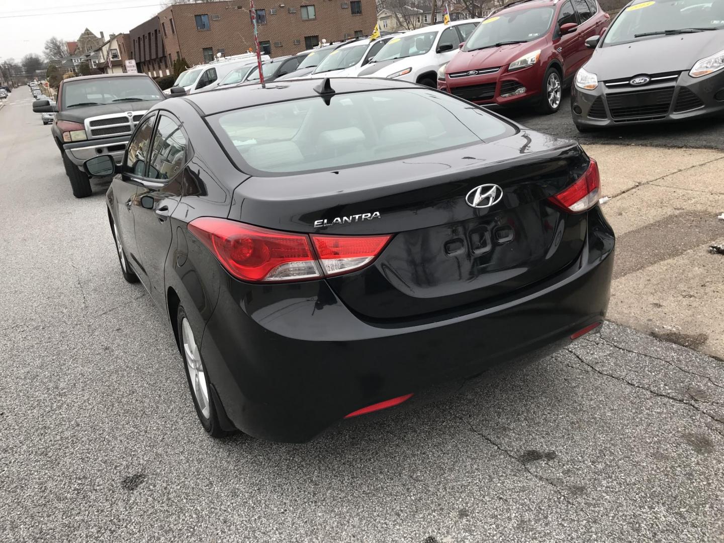 2013 Black /Gray Hyundai Elantra GLS A/T (KMHDH4AEXDU) with an 1.8L L4 DOHC 16V engine, 6-Speed Automatic transmission, located at 577 Chester Pike, Prospect Park, PA, 19076, (610) 237-1015, 39.886154, -75.302338 - Photo#3