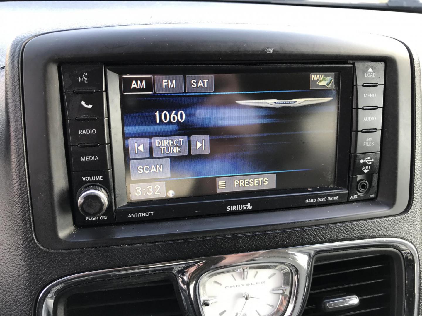 2013 Silver /Gray Chrysler Town & Country Touring (2C4RC1BG4DR) with an 3.6L V6 DOHC 24V engine, 6-Speed Automatic transmission, located at 577 Chester Pike, Prospect Park, PA, 19076, (610) 237-1015, 39.886154, -75.302338 - Photo#12