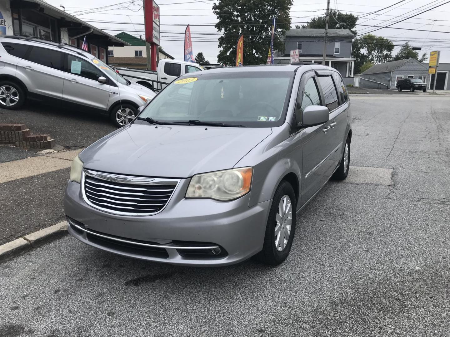 2013 Silver /Gray Chrysler Town & Country Touring (2C4RC1BG4DR) with an 3.6L V6 DOHC 24V engine, 6-Speed Automatic transmission, located at 577 Chester Pike, Prospect Park, PA, 19076, (610) 237-1015, 39.886154, -75.302338 - Photo#2