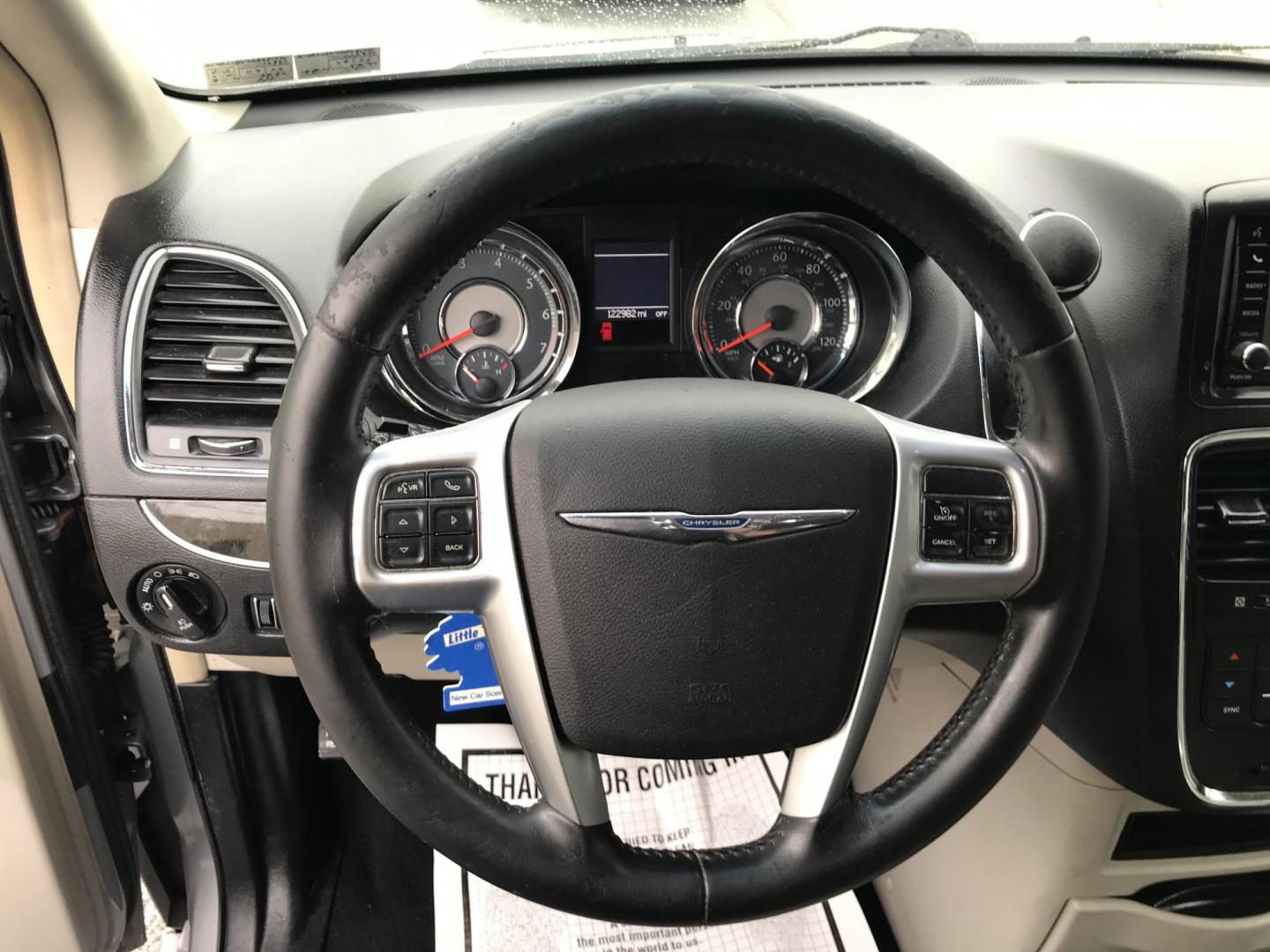 2013 Silver /Gray Chrysler Town & Country Touring (2C4RC1BG4DR) with an 3.6L V6 DOHC 24V engine, 6-Speed Automatic transmission, located at 577 Chester Pike, Prospect Park, PA, 19076, (610) 237-1015, 39.886154, -75.302338 - Photo#11