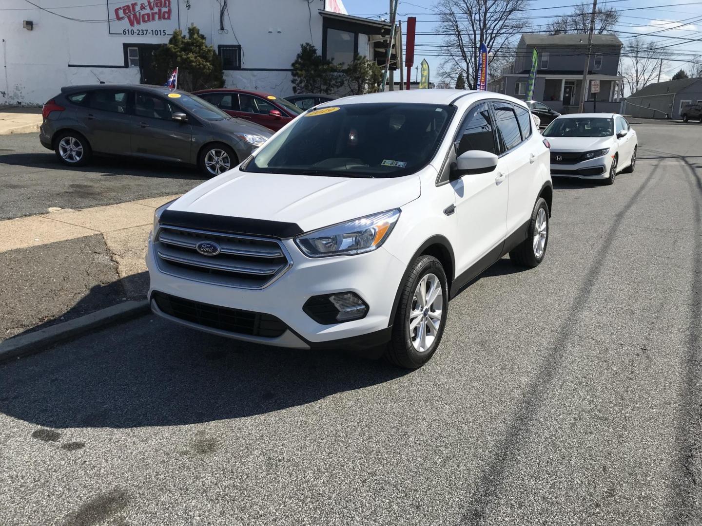 2019 White /Gray Ford Escape SE 4WD (1FMCU9GDXKU) with an 1.5L L4 DOHC 16V engine, 6A transmission, located at 577 Chester Pike, Prospect Park, PA, 19076, (610) 237-1015, 39.886154, -75.302338 - 2019 Ford Escape SE: 4x4, navigation system, backup camera, new PA inspection, SUPER CLEAN, runs LIKE NEW! This vehicle comes inspected and has been given a bumper to bumper safety check. It is very clean, reliable, and well maintained. We offer a unique pay plan that is known for being the easie - Photo#1