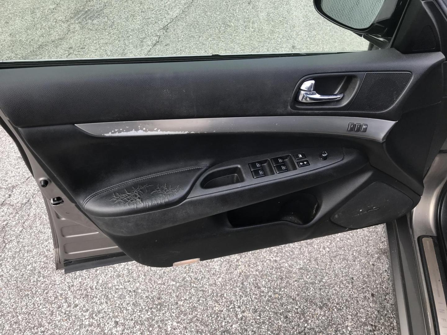 2010 Gray /Black Infiniti G Sedan G37x AWD (JN1CV6AR6AM) with an 3.7L V6 DOHC 24V engine, 5-Speed Automatic transmission, located at 577 Chester Pike, Prospect Park, PA, 19076, (610) 237-1015, 39.886154, -75.302338 - 2010 Infiniti G37: AWD, navigation system, backup camera, sunroof, SUPER CLEAN, runs LIKE NEW! This vehicle comes inspected and has been given a bumper to bumper safety check. It is very clean, reliable, and well maintained. We offer a unique pay plan that is known for being the easiest and faste - Photo#9