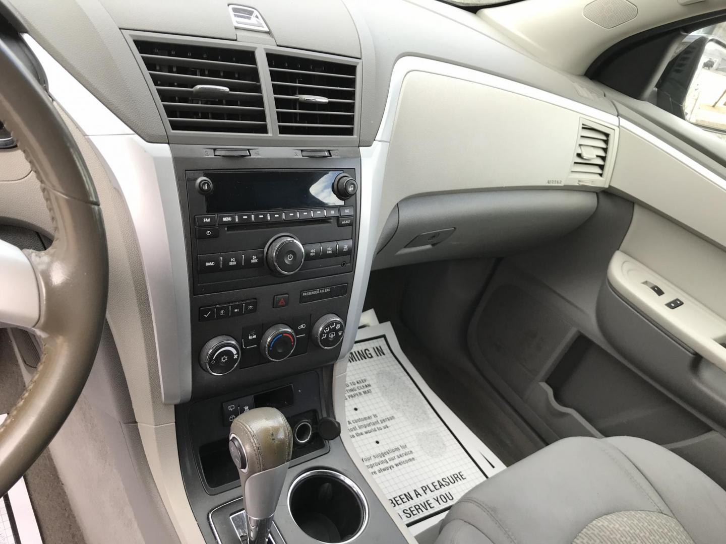 2011 Black /Gray Chevrolet Traverse LT AWD (1GNKVGED0BJ) with an 3.6L V6 DOHC 24V engine, 6-Speed Automatic transmission, located at 577 Chester Pike, Prospect Park, PA, 19076, (610) 237-1015, 39.886154, -75.302338 - 2011 Chevrolet Traverse LT: Only 121k miles, 3rd row seating, AWD, new PA inspection, runs LIKE NEW! This vehicle comes inspected and has been given a bumper to bumper safety check. It is very clean, reliable, and well maintained. We offer a unique pay plan that is known for being the easiest and - Photo#10
