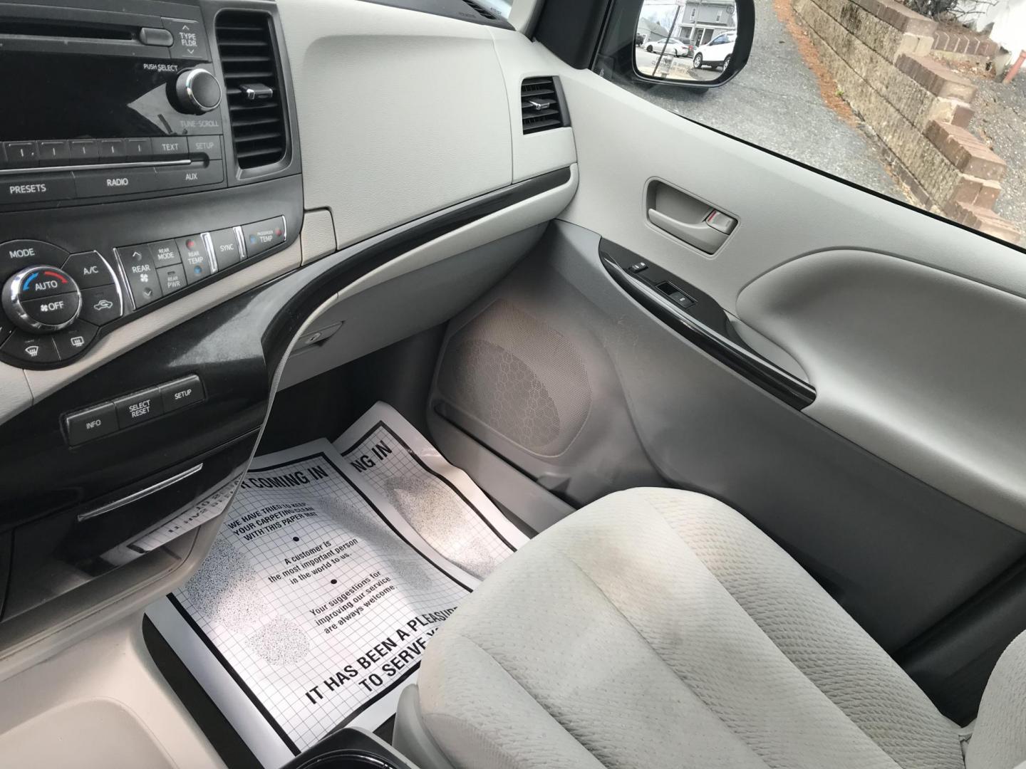 2013 Black /Gray Toyota Sienna LE FWD V6 (5TDKK3DC7DS) with an 3.5L V6 EFI DOHC 24V engine, 5-Speed Automatic transmission, located at 577 Chester Pike, Prospect Park, PA, 19076, (610) 237-1015, 39.886154, -75.302338 - 2013 Toyota Sienna LE: New PA inspection, SUPER CLEAN, runs LIKE NEW! This vehicle comes inspected and has been given a bumper to bumper safety check. It is very clean, reliable, and well maintained. We offer a unique pay plan that is known for being the easiest and fastest financing option in th - Photo#12