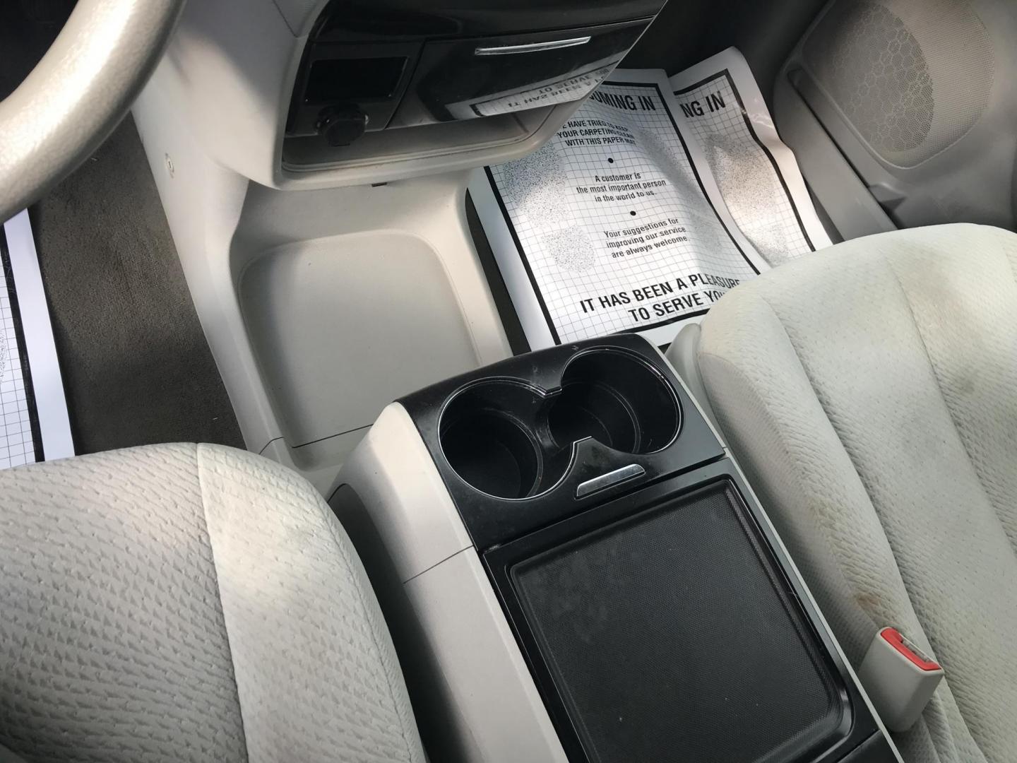 2013 Black /Gray Toyota Sienna LE FWD V6 (5TDKK3DC7DS) with an 3.5L V6 EFI DOHC 24V engine, 5-Speed Automatic transmission, located at 577 Chester Pike, Prospect Park, PA, 19076, (610) 237-1015, 39.886154, -75.302338 - 2013 Toyota Sienna LE: New PA inspection, SUPER CLEAN, runs LIKE NEW! This vehicle comes inspected and has been given a bumper to bumper safety check. It is very clean, reliable, and well maintained. We offer a unique pay plan that is known for being the easiest and fastest financing option in th - Photo#14