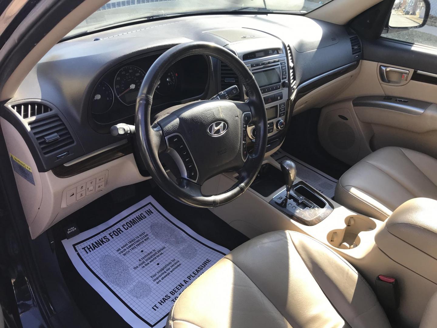 2012 Black /Tan Hyundai Santa Fe Limited 3.5 4WD (5XYZKDAG1CG) with an 3.5L V6 DOHC 24V engine, 6-Speed Automatic transmission, located at 577 Chester Pike, Prospect Park, PA, 19076, (610) 237-1015, 39.886154, -75.302338 - Photo#15