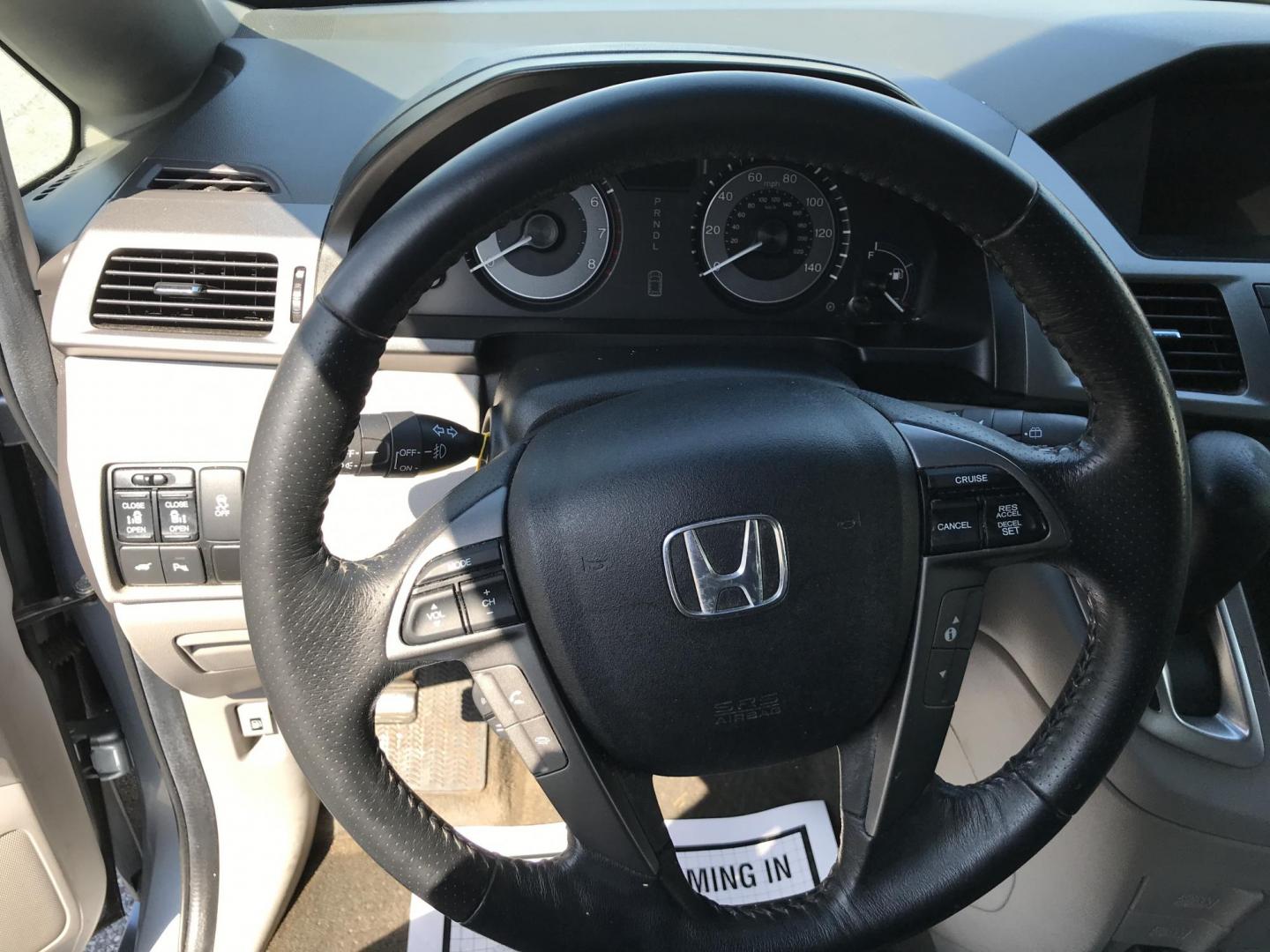 2012 Blue /Gray Honda Odyssey Touring (5FNRL5H9XCB) with an 3.5L V6 SOHC 24V engine, 5-Speed Automatic transmission, located at 577 Chester Pike, Prospect Park, PA, 19076, (610) 237-1015, 39.886154, -75.302338 - Photo#11