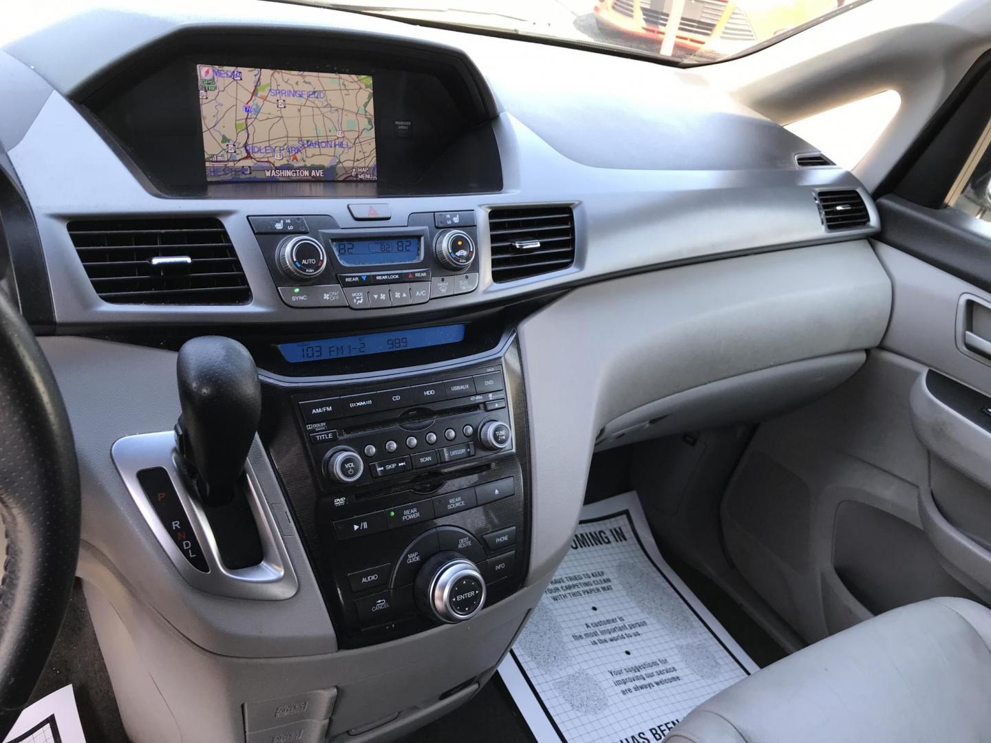 2012 Blue /Gray Honda Odyssey Touring (5FNRL5H9XCB) with an 3.5L V6 SOHC 24V engine, 5-Speed Automatic transmission, located at 577 Chester Pike, Prospect Park, PA, 19076, (610) 237-1015, 39.886154, -75.302338 - Photo#13