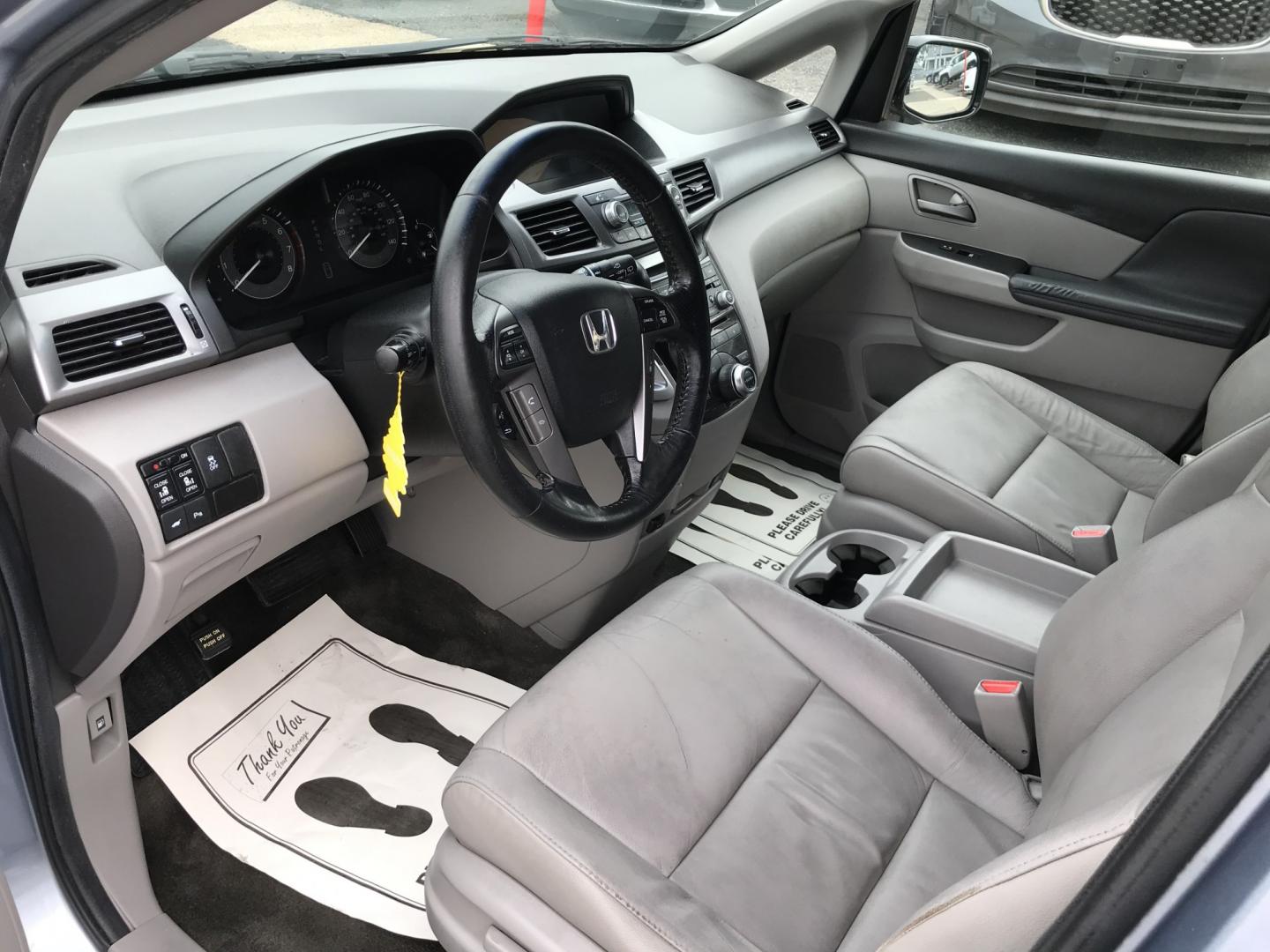 2012 Blue /Gray Honda Odyssey Touring (5FNRL5H9XCB) with an 3.5L V6 SOHC 24V engine, 5-Speed Automatic transmission, located at 577 Chester Pike, Prospect Park, PA, 19076, (610) 237-1015, 39.886154, -75.302338 - 2012 Honda Odyssey Touring 155k miles • DVD Player. Navigation System. Example Financing: • $3,000 Down • $100 Weekly • $200 Bi-Weekly We finance our own vehicles. We do not obtain or review traditional consumer credit reports. Financing decisions are based on verified income, ability- Photo#9