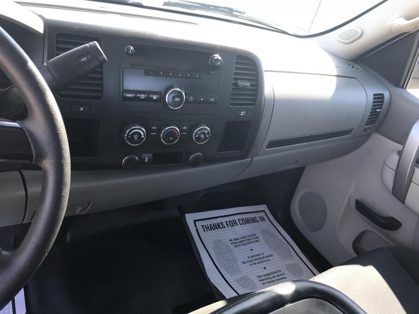 2012 White /Gray Chevrolet Silverado 1500 Work Truck Ext. Cab (1GCRCPEAXCZ) with an 4.8L V8 OHV 16V engine, 4-Speed Automatic transmission, located at 577 Chester Pike, Prospect Park, PA, 19076, (610) 237-1015, 39.886154, -75.302338 - 2012 Chevrolet Silverado: Extended Cab (3-Door), trailer hitch, new PA inspection, SUPER CLEAN, runs LIKE NEW! This vehicle comes inspected and has been given a bumper to bumper safety check. It is very clean, reliable, and well maintained. We offer a unique pay plan that is known for being the e - Photo#13