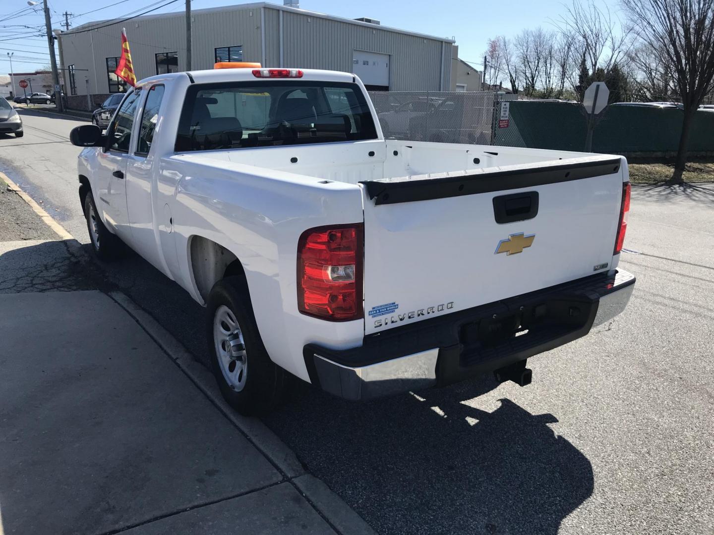2012 White /Gray Chevrolet Silverado 1500 Work Truck Ext. Cab (1GCRCPEAXCZ) with an 4.8L V8 OHV 16V engine, 4-Speed Automatic transmission, located at 577 Chester Pike, Prospect Park, PA, 19076, (610) 237-1015, 39.886154, -75.302338 - 2012 Chevrolet Silverado: Extended Cab (3-Door), trailer hitch, new PA inspection, SUPER CLEAN, runs LIKE NEW! This vehicle comes inspected and has been given a bumper to bumper safety check. It is very clean, reliable, and well maintained. We offer a unique pay plan that is known for being the e - Photo#4