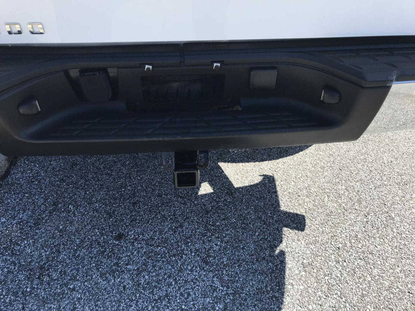 2012 White /Gray Chevrolet Silverado 1500 Work Truck Ext. Cab (1GCRCPEAXCZ) with an 4.8L V8 OHV 16V engine, 4-Speed Automatic transmission, located at 577 Chester Pike, Prospect Park, PA, 19076, (610) 237-1015, 39.886154, -75.302338 - 2012 Chevrolet Silverado: Extended Cab (3-Door), trailer hitch, new PA inspection, SUPER CLEAN, runs LIKE NEW! This vehicle comes inspected and has been given a bumper to bumper safety check. It is very clean, reliable, and well maintained. We offer a unique pay plan that is known for being the e - Photo#7